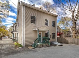 327 Lafayette St APT 4, Salem, MA 01970