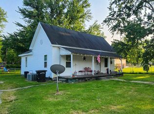 440 Base Rd, Linton, IN 47441