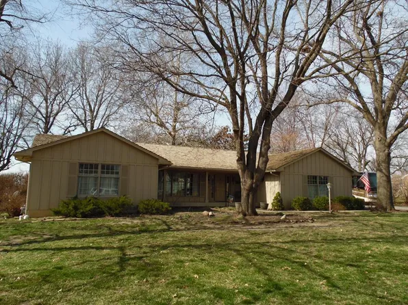1105 Sunset Hill Rd, Brookfield, MO 64628