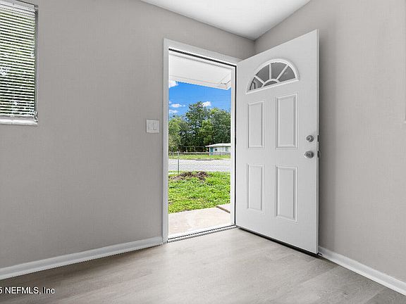 4th image of 2238 LANE Avenue S