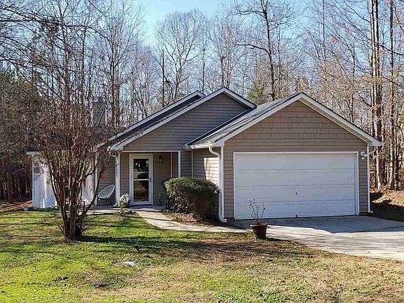 3rd image of 148 Esther Ln
