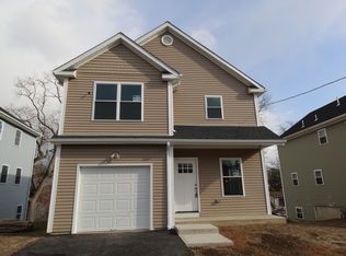 736 Hart St, Bridgeport, CT 06606