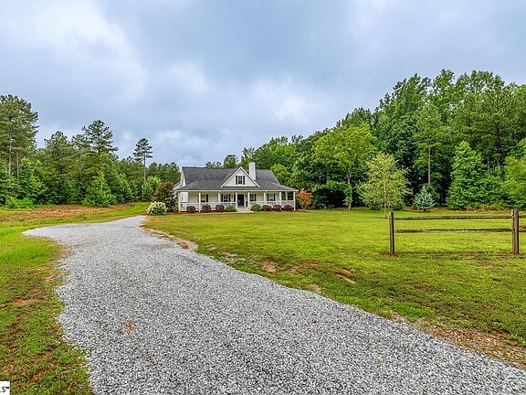 2nd image of 114 Tall Pines Rd