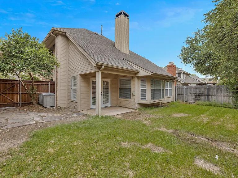 9012 Cumberland Dr — Photo 32