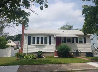 81 Partridge St, West Roxbury, MA 02132