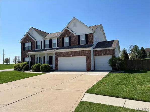 2 Expedition Ct, Dardenne Prairie, MO 63368