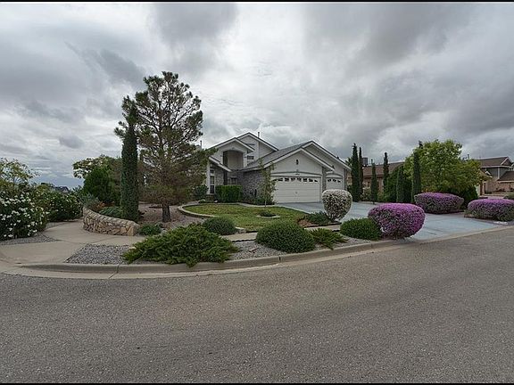 2nd image of 10864 Loma Del Norte Dr
