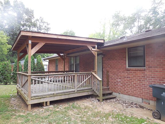 2nd image of 814 Elissa Dr