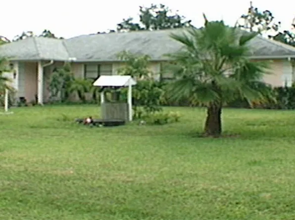 9306 126th Court, Fellsmere, FL 32948