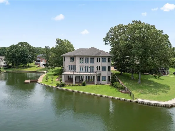 9910 Loch Placid Point, Lakeland, TN 38002