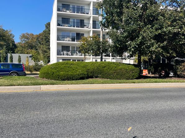 409 Rehoboth Ave APT 29