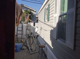 600 Broadway, Amityville, NY 11701