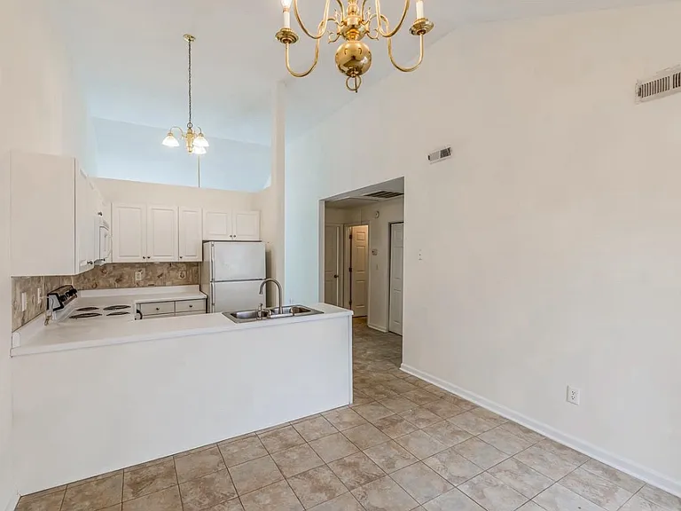 9 Huntress Dr — Photo 15