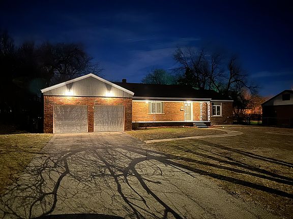 2nd image of 4217 Springlake Dr