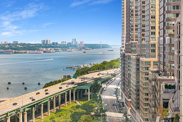 Rented by Nest Seekers International | media 12