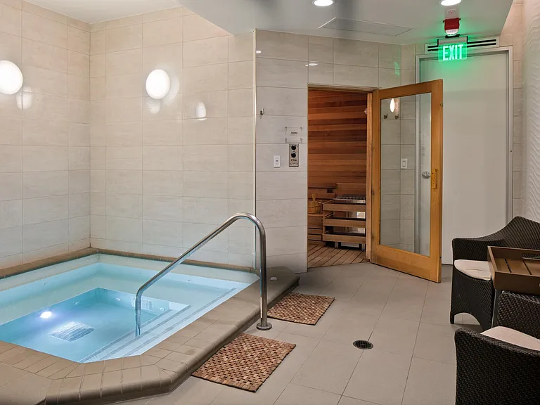 21055 Yacht Club Dr #1804 — Photo 27