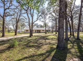182 Briar Ln, Chilton, TX 76632