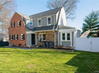 353 Old Mamaroneck Rd, White Plains, NY 10605