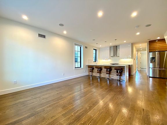 5th image of 25-22 14th St #1