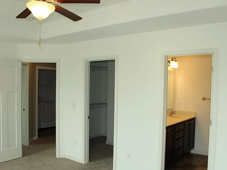 300 Sunset Pl — Photo 9