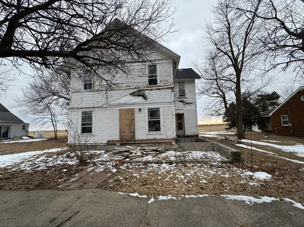 108 Main St, Kempton, IL 60946