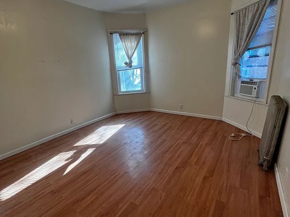 (undisclosed Address)