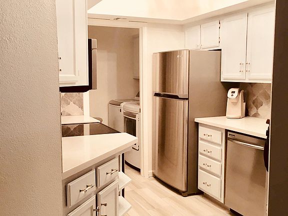 5th image of 5104 N 32nd St Unit 351