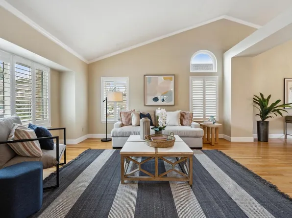 5095 Deerwood Drive, Santa Rosa, CA 95403