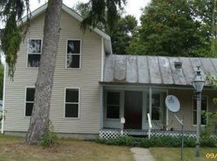 306 N Phelps St, Decatur, MI 49045