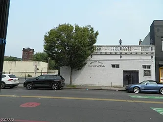 92 Monticello Avenue