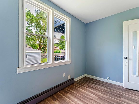5th image of 6731 S Loomis Blvd