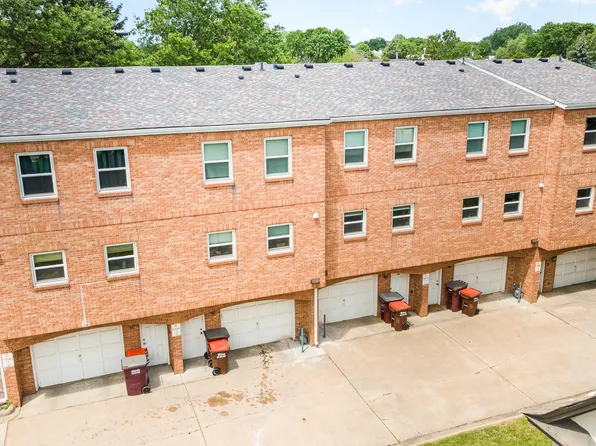 1885 Larpenteur Ave W, Falcon Heights, MN 55113