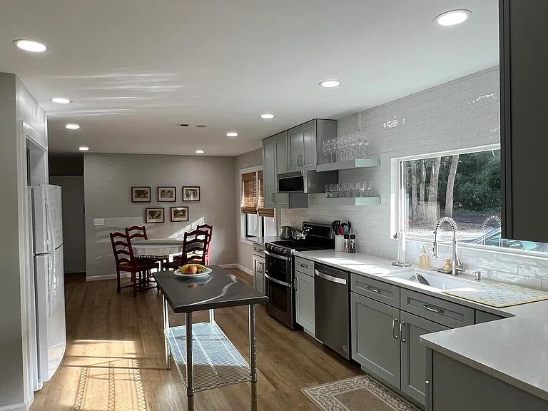 200 Santa Maria Cir — Photo 13