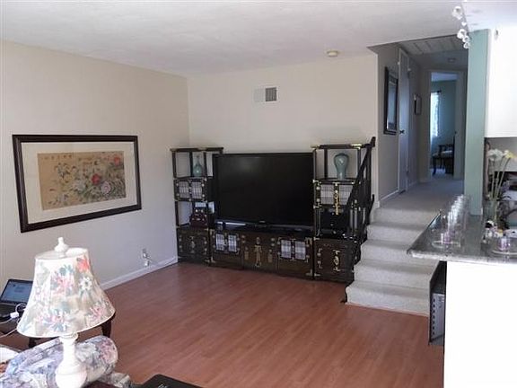 4th image of 461 Costa Mesa Ter APT B