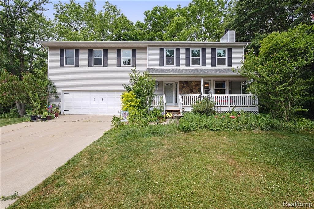 135 Clairemont Dr, Lake Orion, MI 48362 MLS 20230061766 Zillow
