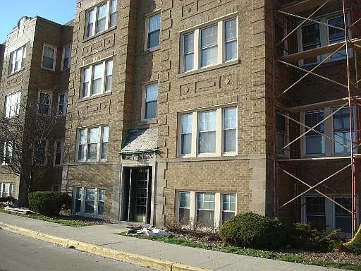 1st image of 1118 W Harrison St #1