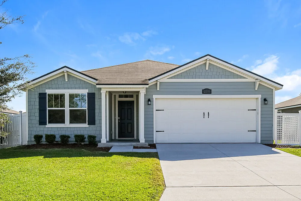 3 bed, 2.0 bath, 1714 sqft, $2,550 — Photo 1