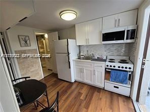 5712 Hollywood Blvd #1