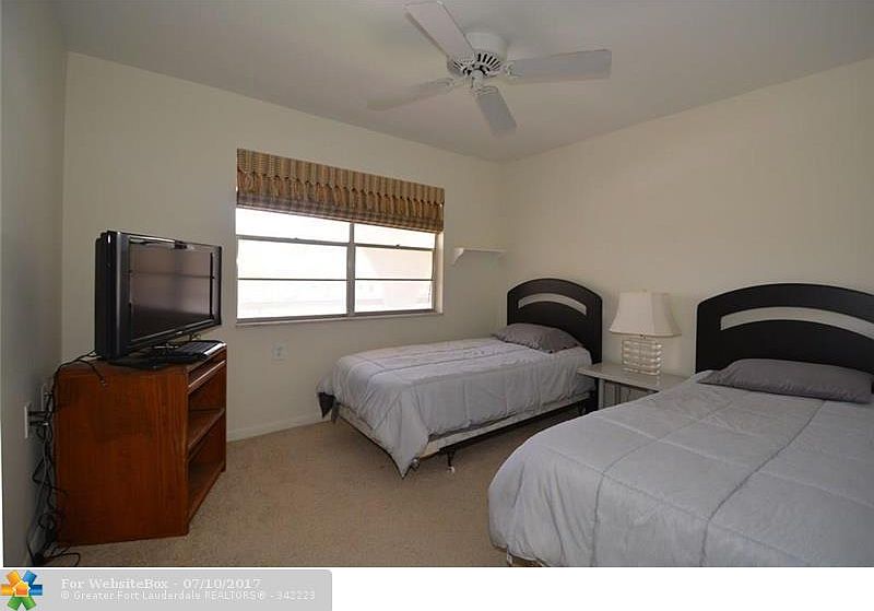 1st image of 2704 Nassau Bnd APT H2