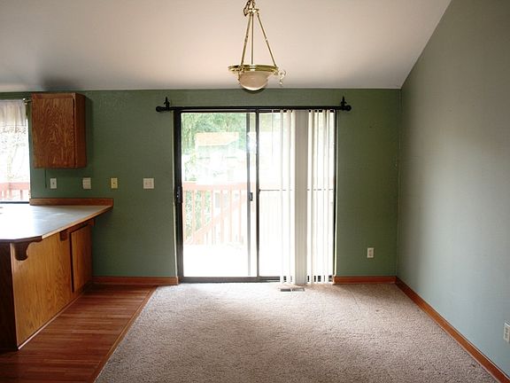3rd image of 12434 132nd Ave E