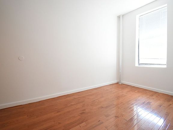 4th image of 525 W 158th St #4DD