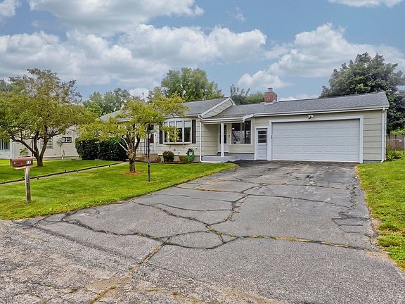 3rd image of 14 Bliss Rd