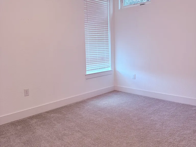 1417 Kramer Ln #7 — Photo 17