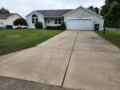 10486 Northfield Dr, Zeeland, MI, 49464