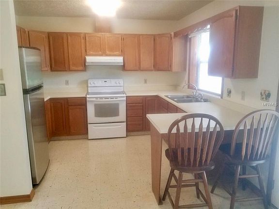 4th image of 2881 Palmetto Ave