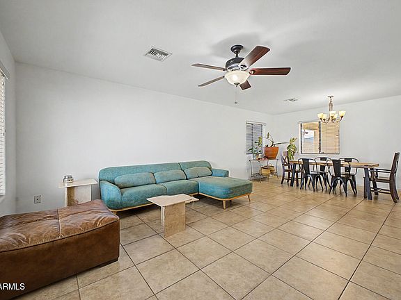 4th image of 2743 E TAMARISK Avenue