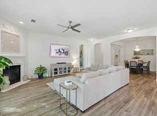 2706 Spirit Woods Ln, Arlington, TX 76001