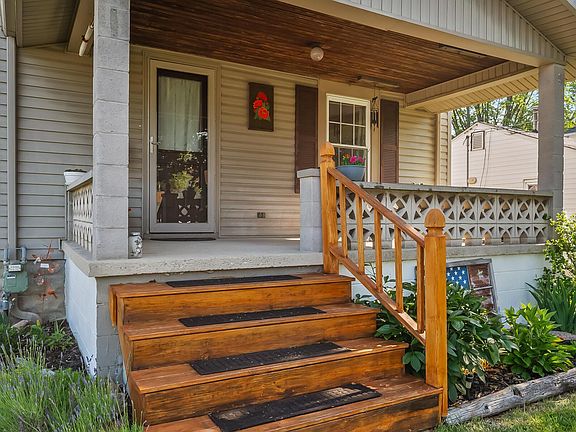 4th image of 906 Congress St