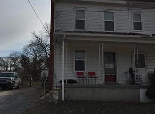 2926 Cemetery St, Slatington, PA 18080