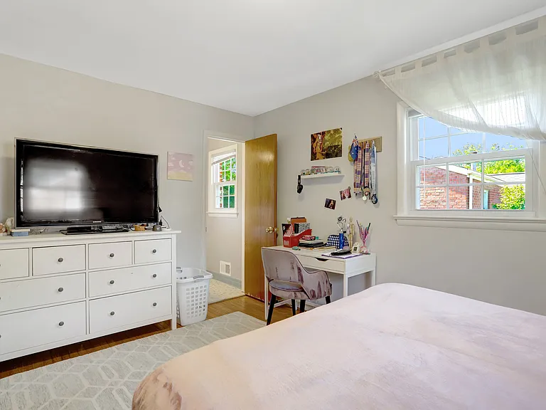 2200 N Roosevelt St — Photo 13